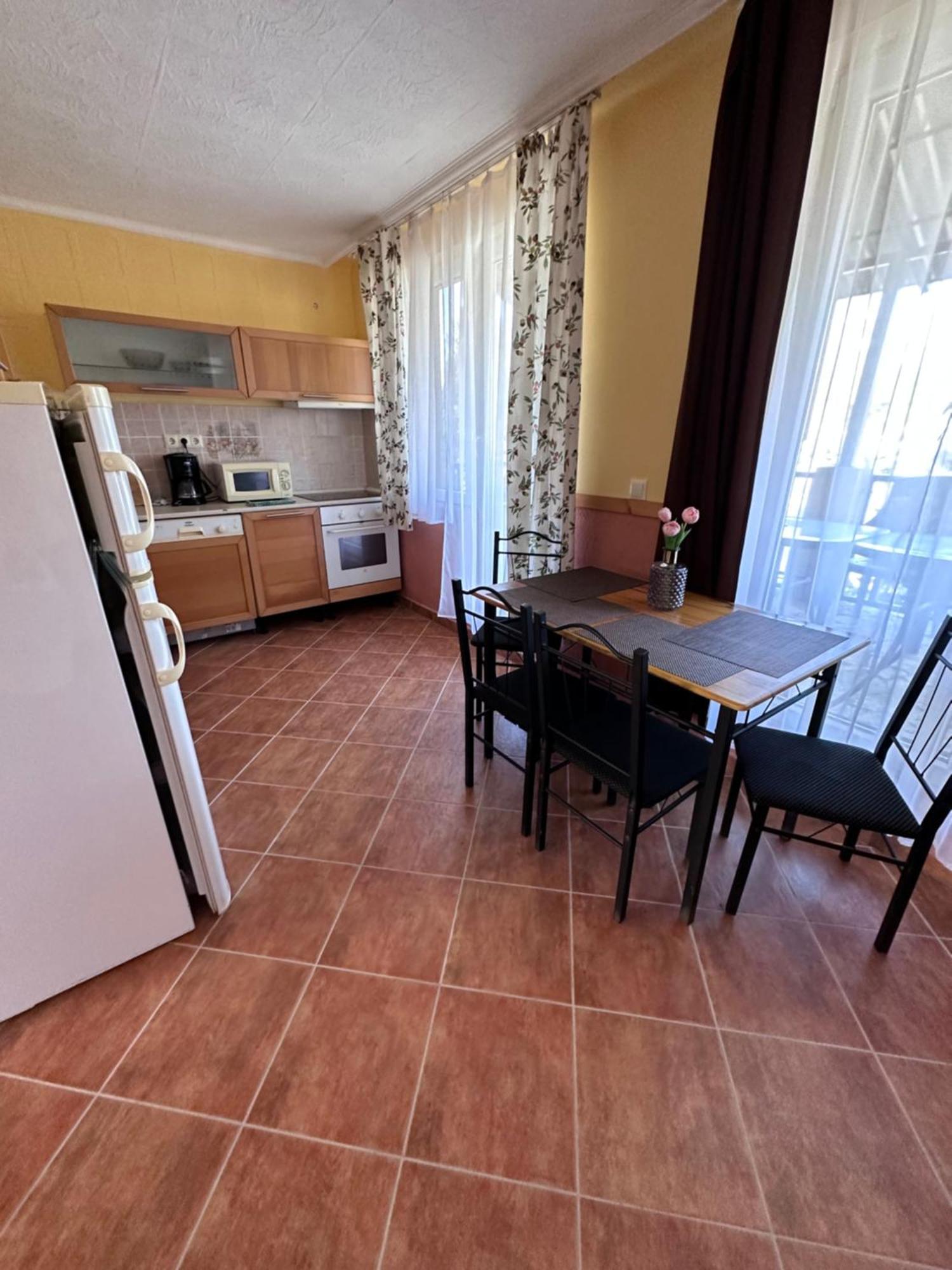 Aranyeso Apartman Hajdúszoboszló Zewnętrze zdjęcie